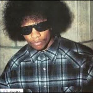 Black and gray Pendelton Lodge shirt size large